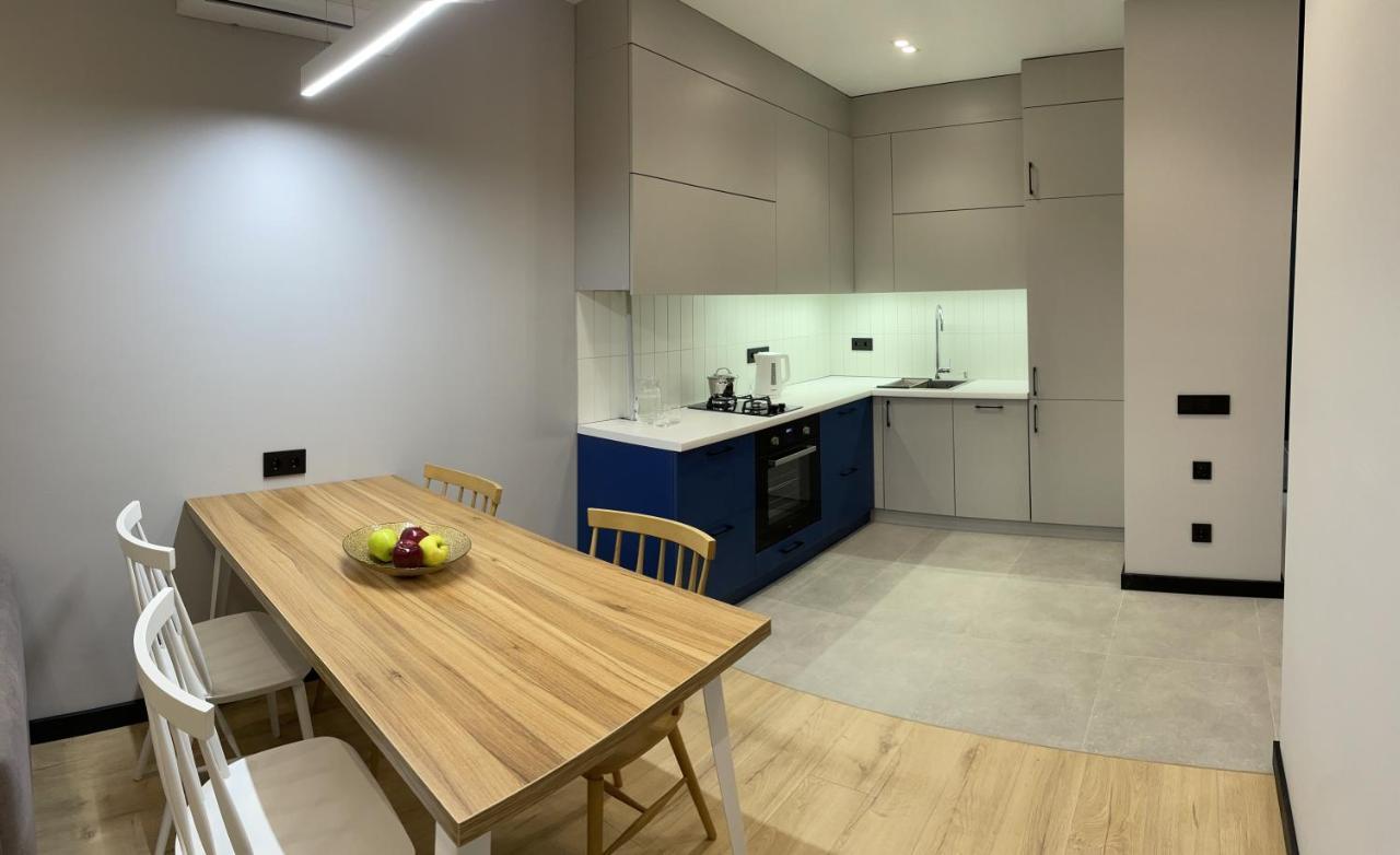 Cities Gallery Apartments Λβιβ Εξωτερικό φωτογραφία