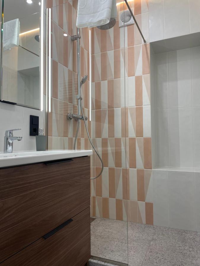 Cities Gallery Apartments Λβιβ Εξωτερικό φωτογραφία