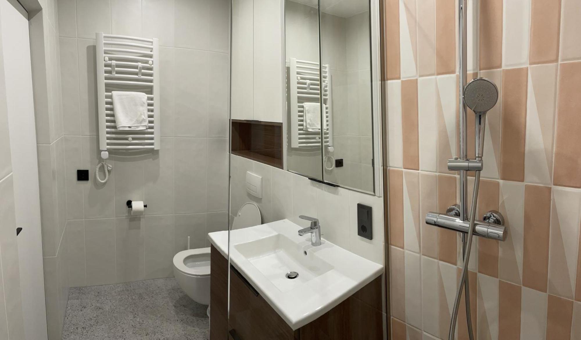 Cities Gallery Apartments Λβιβ Εξωτερικό φωτογραφία