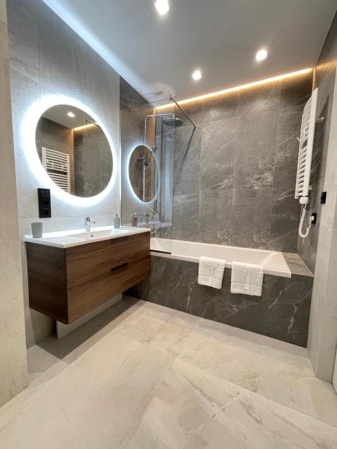Cities Gallery Apartments Λβιβ Εξωτερικό φωτογραφία